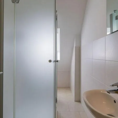 Lovely 4-bedrooms - Up To 8 Guests- What'app - 0034-635-518-216 - For Reservations!