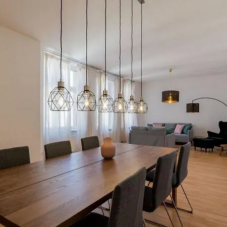 Lovely 4-bedrooms - Up To 8 Guests- What'app - 0034-635-518-216 - For Reservations! München
