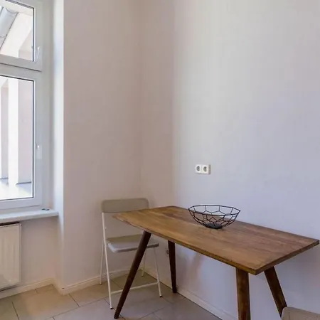 公寓 Lovely 4-bedrooms - Up To 8 Guests- What'app - 0034-635-518-216 - For Reservations! 慕尼黑
